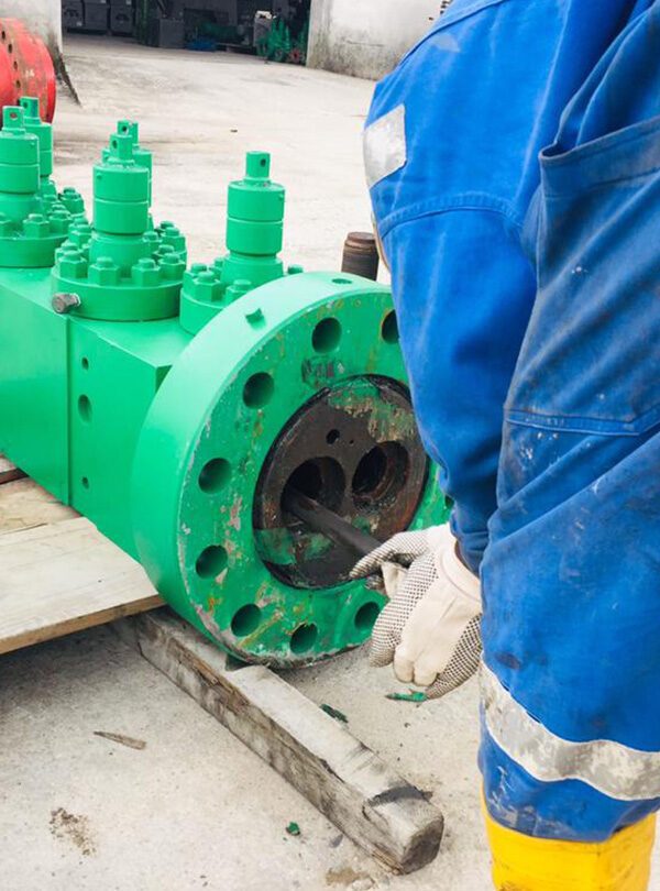 Wellhead maintenance operation in the Niger Delta