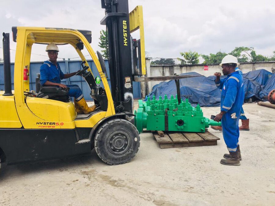 Field engineers at an onshore drilling site